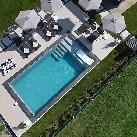 Aeri Nature Concept Villa